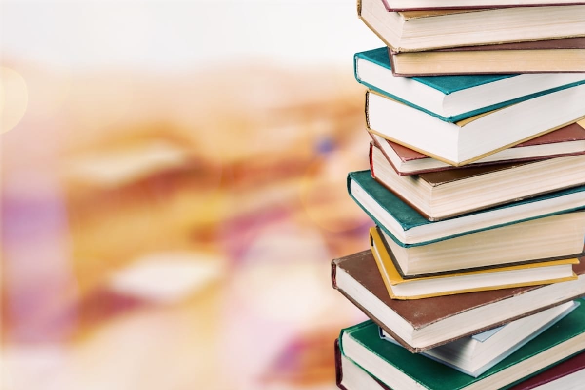 Изображение для статьи "📚 Июль-2025: промокод на книгу из подборки — для участников клуба ДС Премиум"